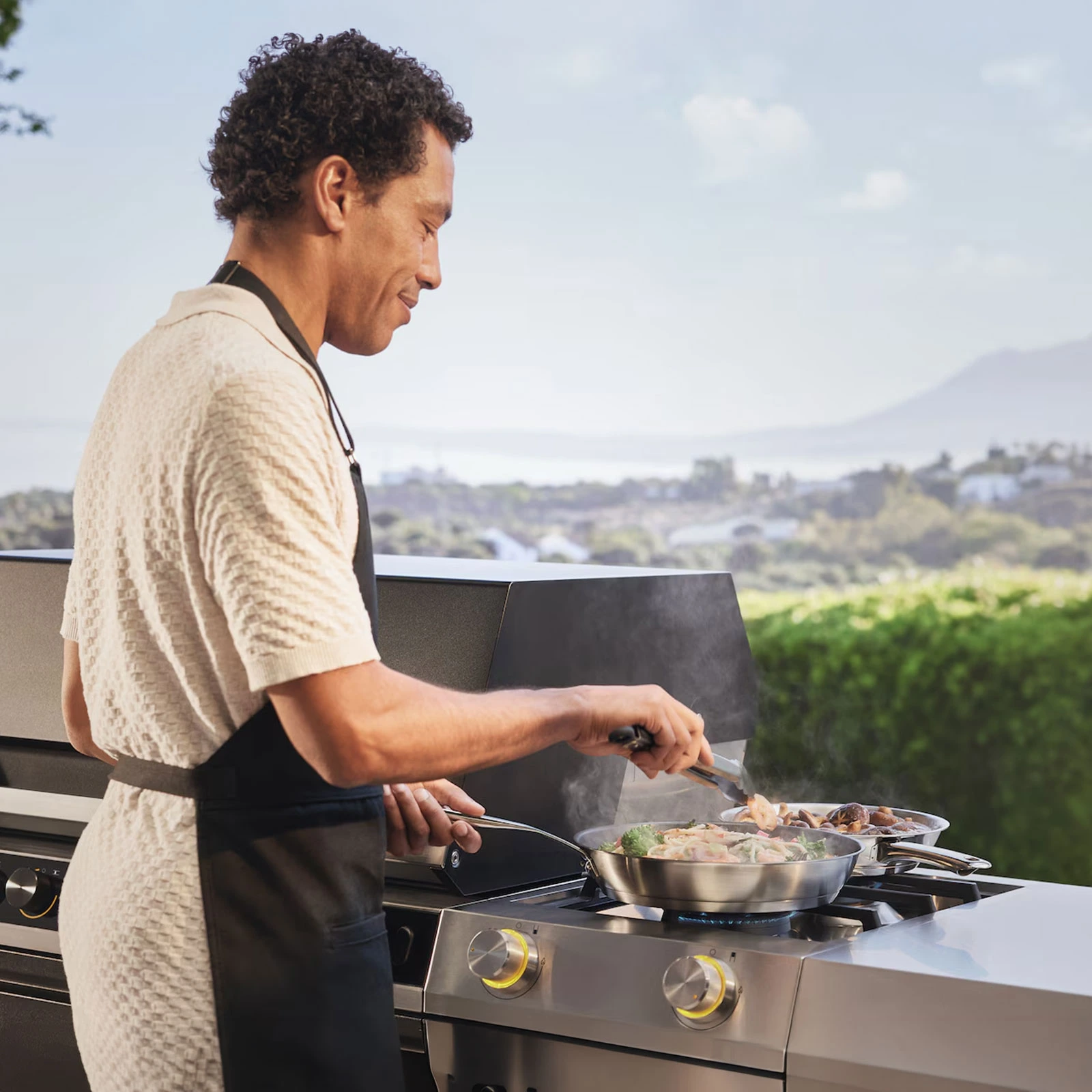 Miele Outdoor-Küche im Garteneinsatz